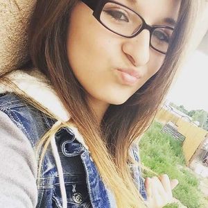 Meet your Posher, Eve