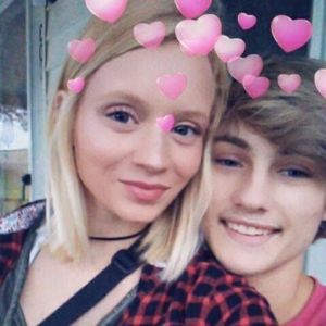 Meet your Posher, Destiny