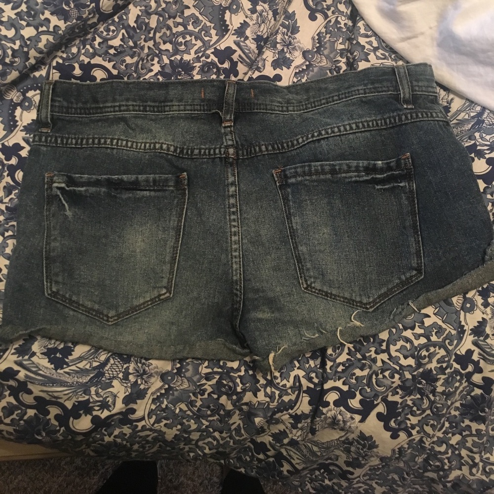 Free people Cut-off short