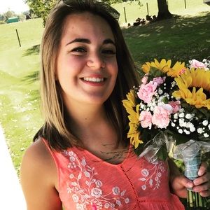 Meet your Posher, Olivia