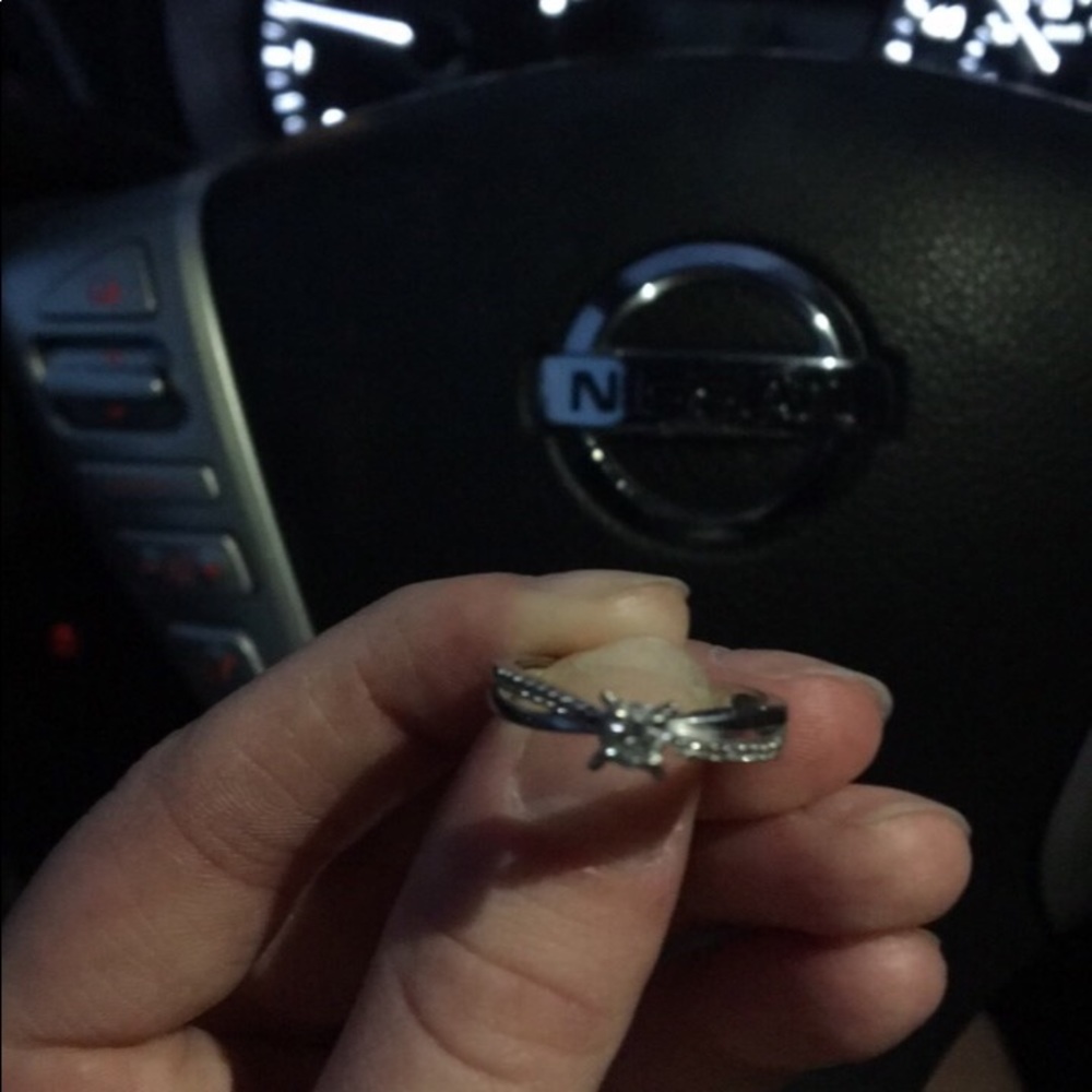 Ring - Picture 2 of 4