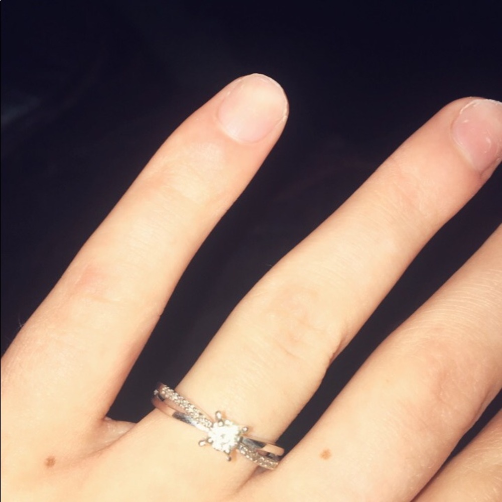 Ring - Picture 4 of 4