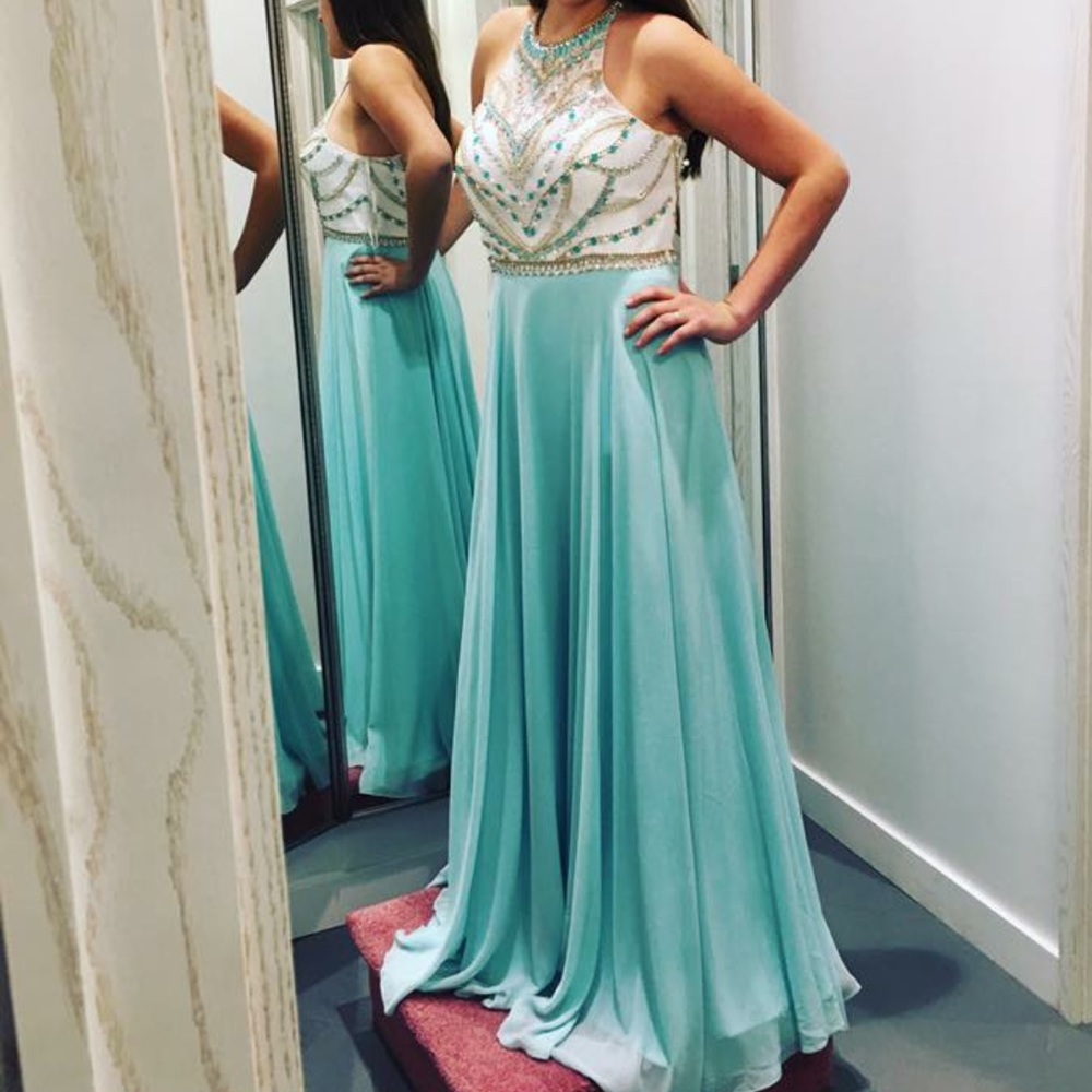 Prom dress