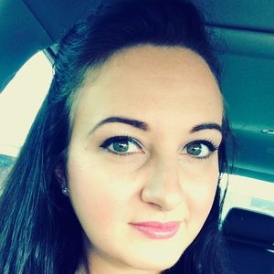 Meet your Posher, Ashleigh