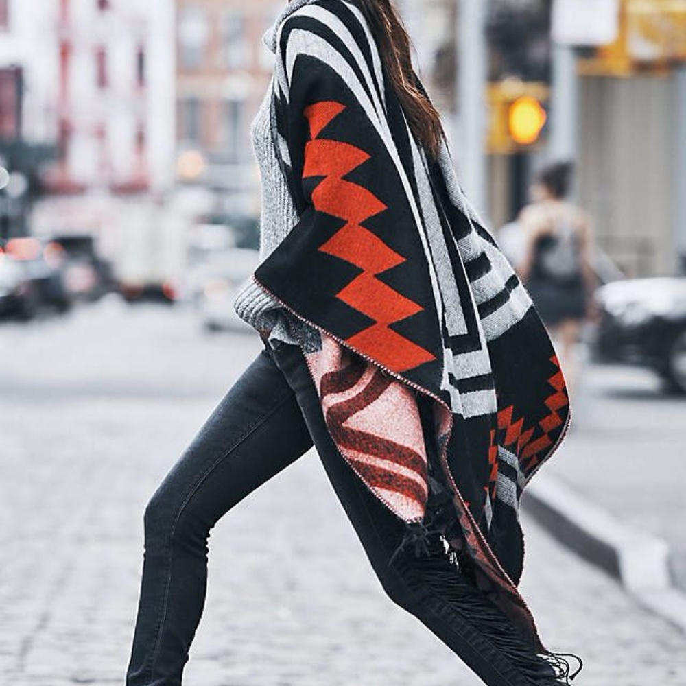 NWT EXPRESS Houndstooth Blanket Scarf