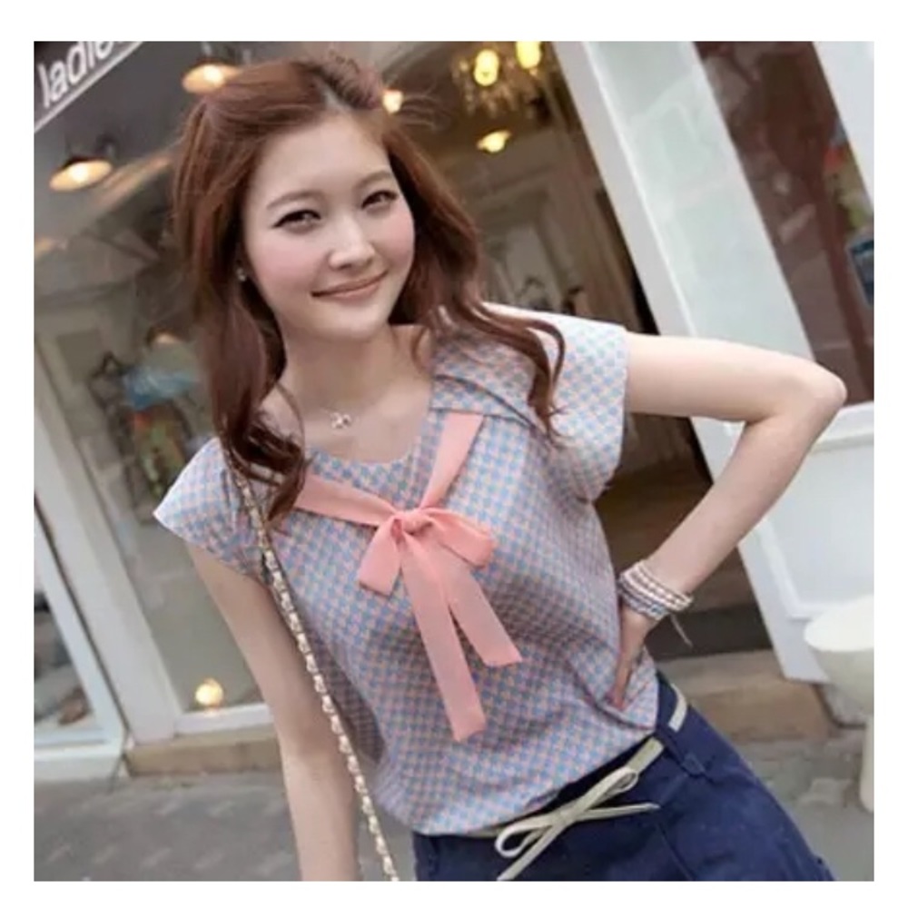 Cute blouse