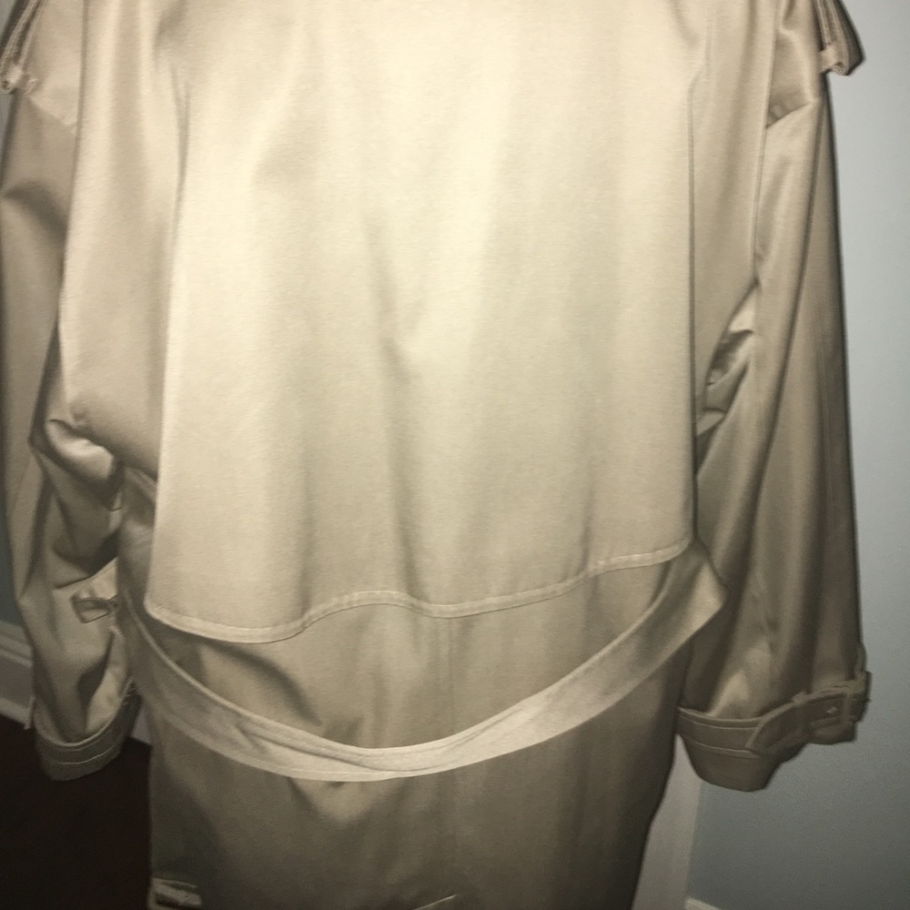 Trench Coat - Picture 3 of 5