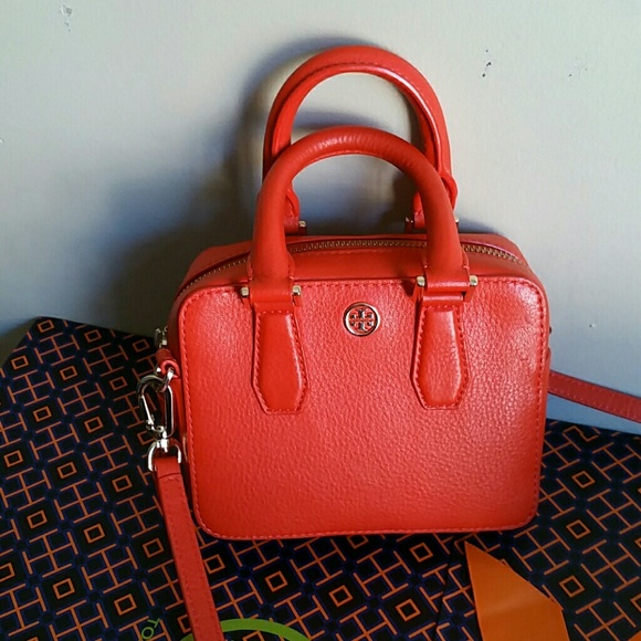 Authentic Tory Burch mini crossbody - Picture 3 of 8