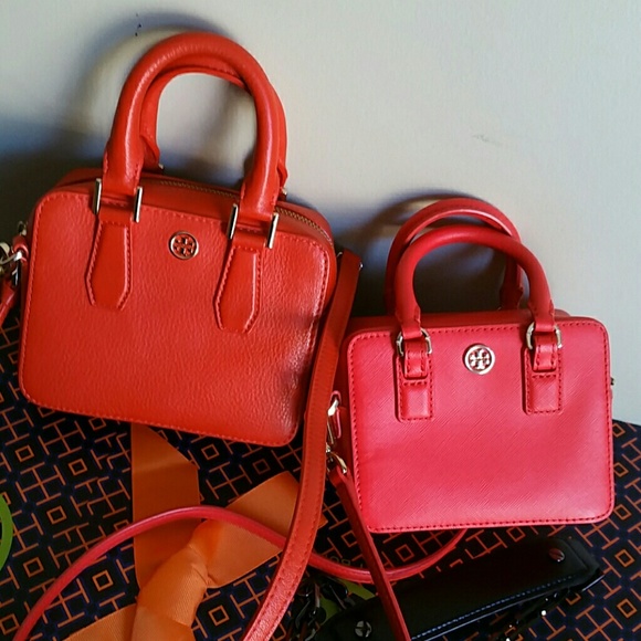 Authentic Tory Burch mini crossbody - Picture 8 of 8