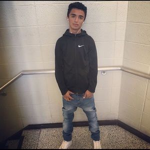 Meet your Posher, Eric