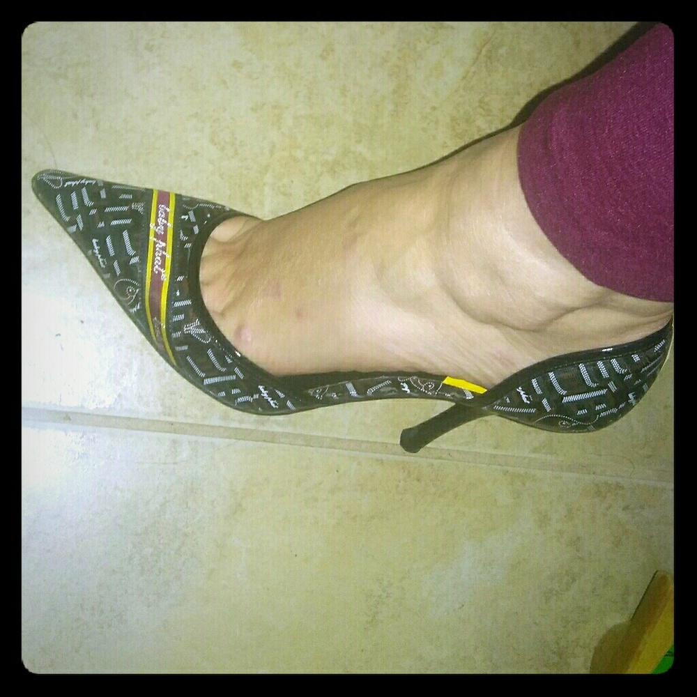 Baby Phat d'orsay pointy toe low cut 3" heels.