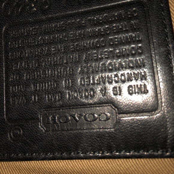 Coach Purse Alert!   🚨 - Picture 4 of 5