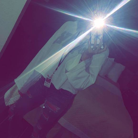 Meet your Posher, Kylie michelle - Picture 1 of 1