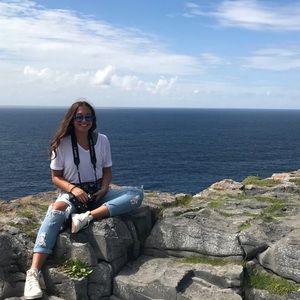 Meet your Posher, Kelly