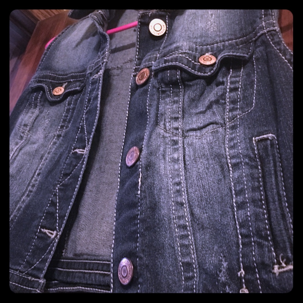 Wallflower Sleeveless Jean Jacket
