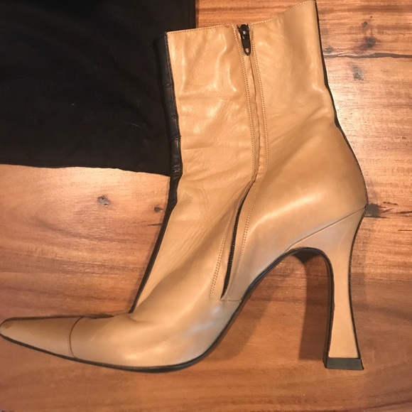 Chanel booties - Picture 2 of 4