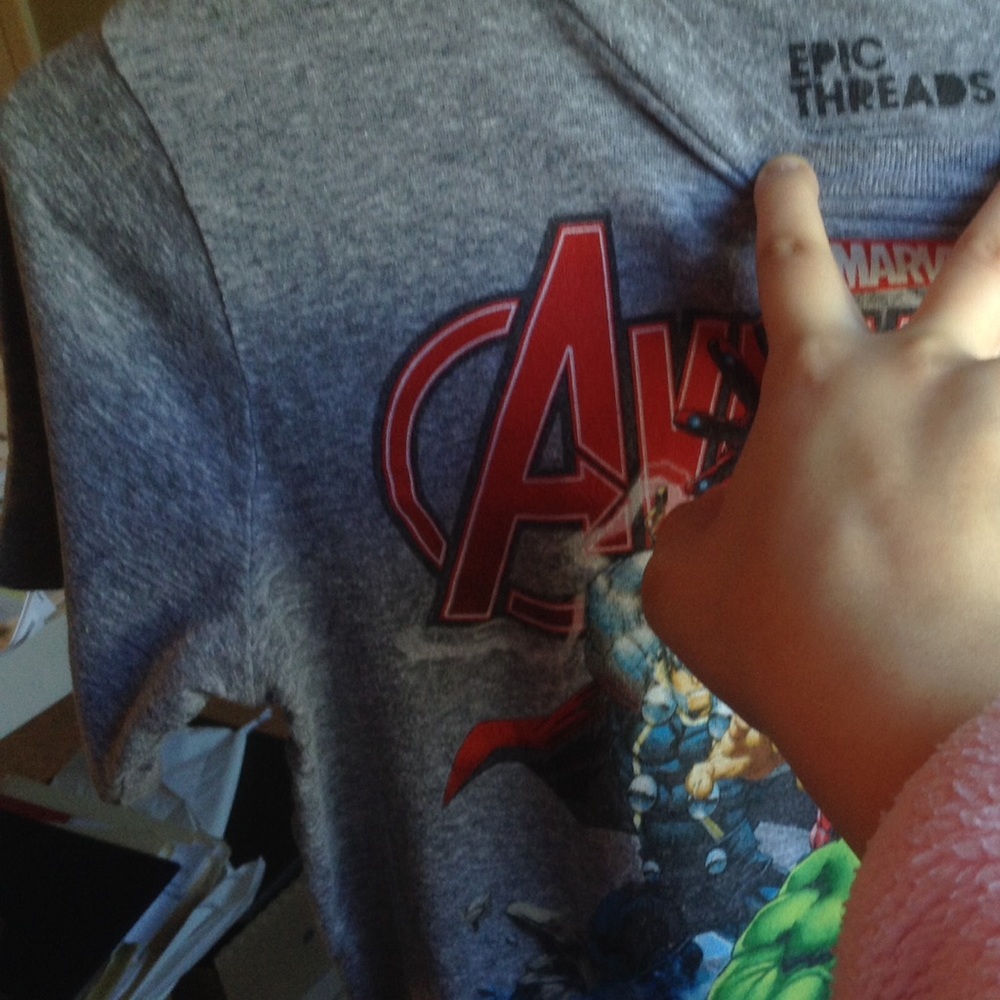 Boy's Avengers Graphic T-Shirt - Picture 2 of 2
