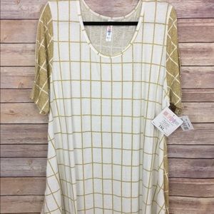LuLaRoe Perfect T