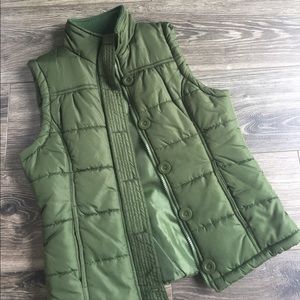 Green puffer vest NWOT