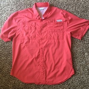 Men’s pink Columbia short sleeve button down