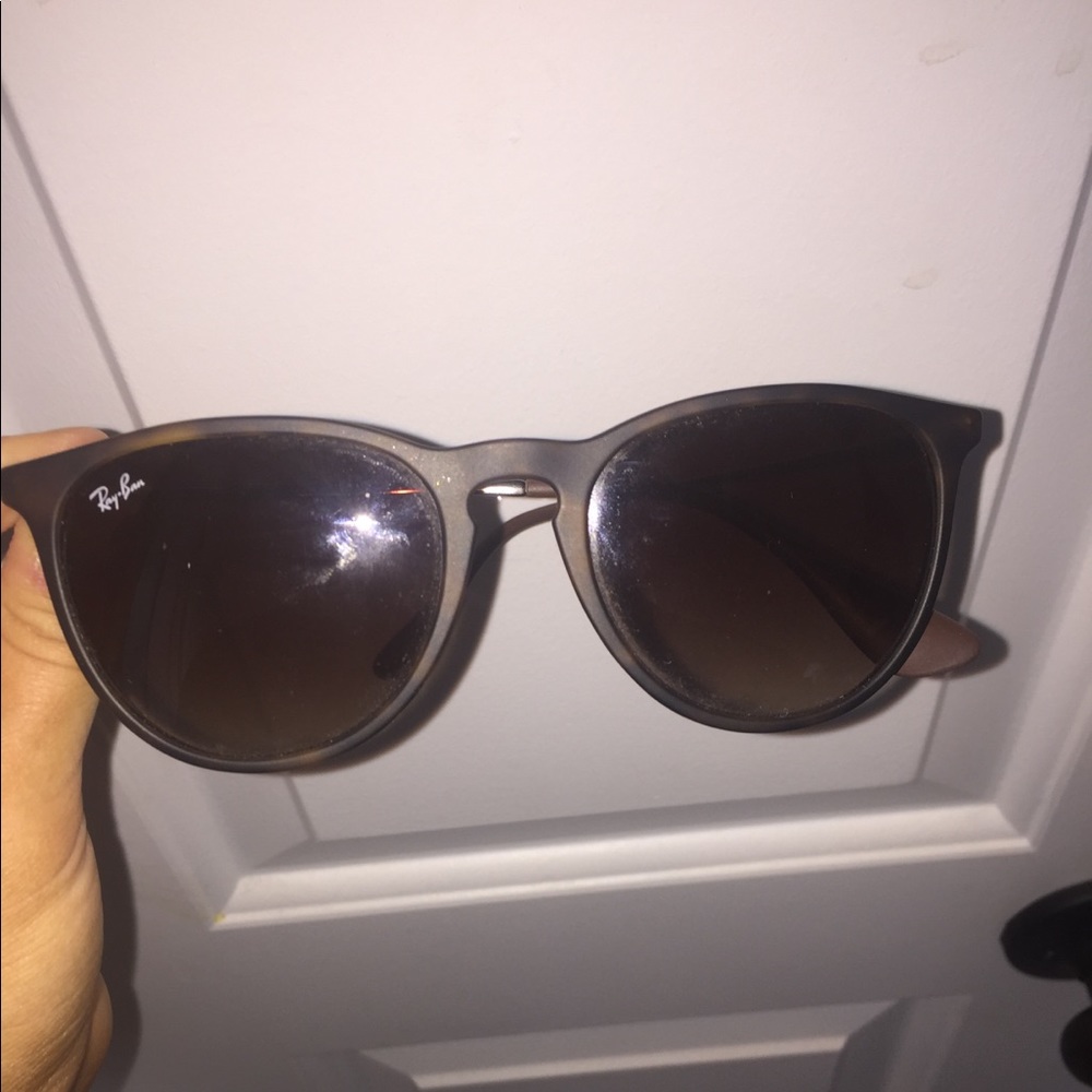 Ray Ban Erika Classic: Tortoise; Gunmetal