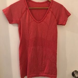 Lululemon run swiftly tech short sleeve v-neck