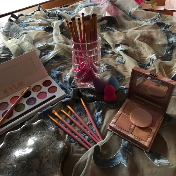 15 PRO MAKEUP BRUSHES - Picture 2 of 4