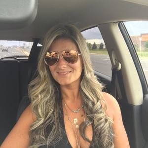 Meet your Posher, Aline