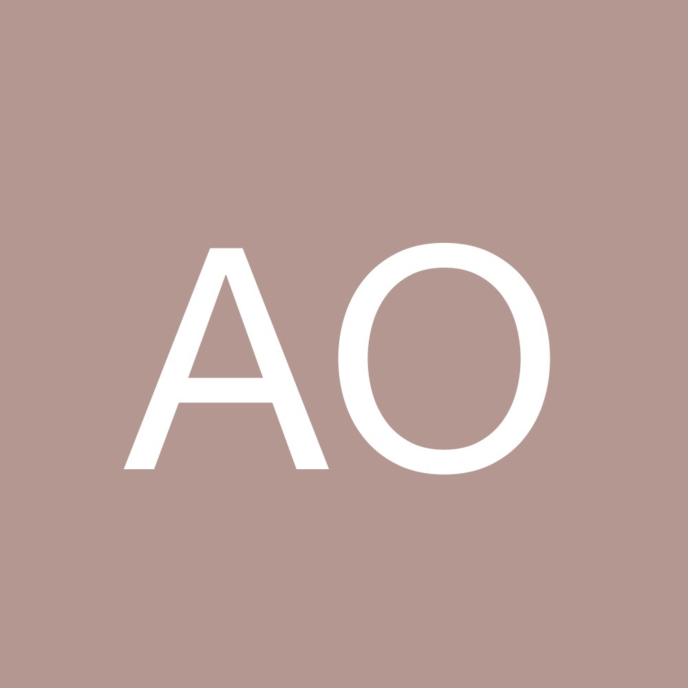 Meet your Posher, Akua
