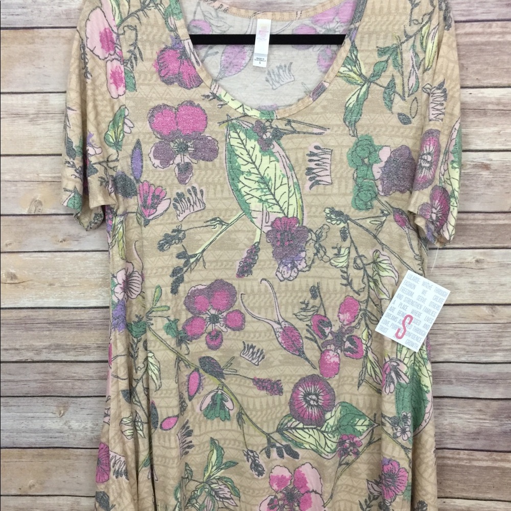 LuLaRoe Perfect T