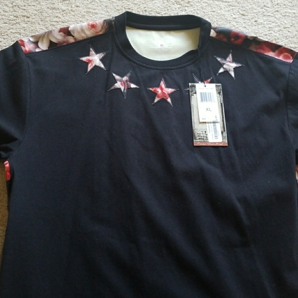 Tee shirt