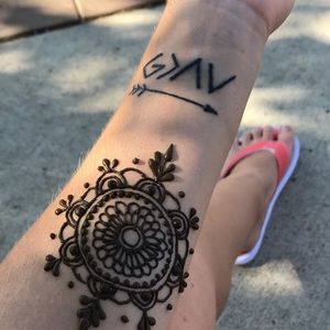 Meet your Posher, Larkin