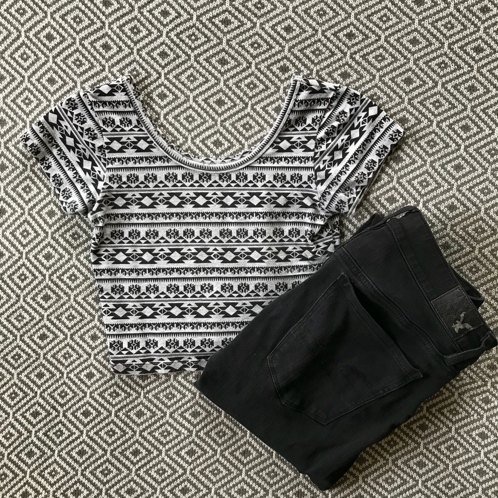 ▫️Aztec Style Crop Top