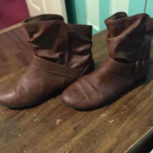 Ankle boots