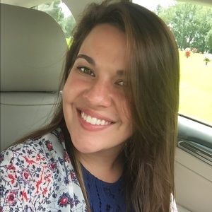 Meet your Posher, Victoria