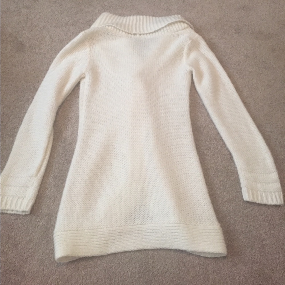 Long Cream Sweater - Picture 4 of 4