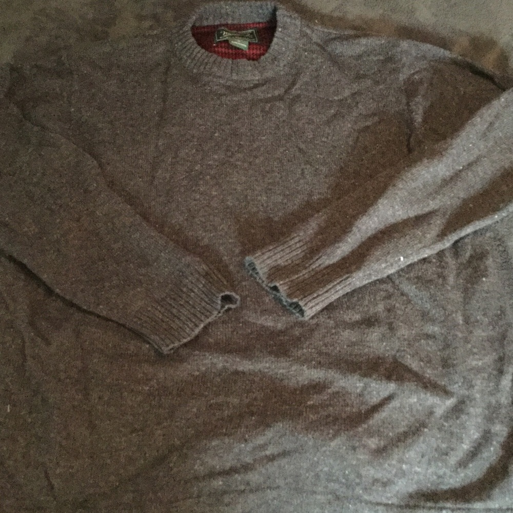 Grey crew neck sweater