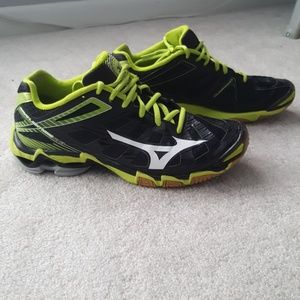 Mizuno Wave Lightning RX3
