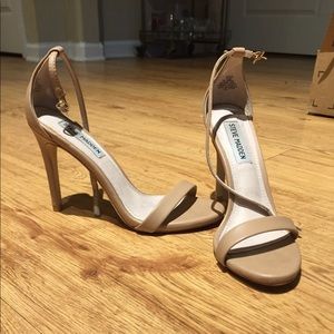 Steve Madden Stecy Nude Heels
