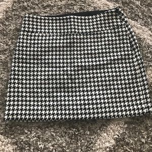 The Limited Houndstooth Skirt
