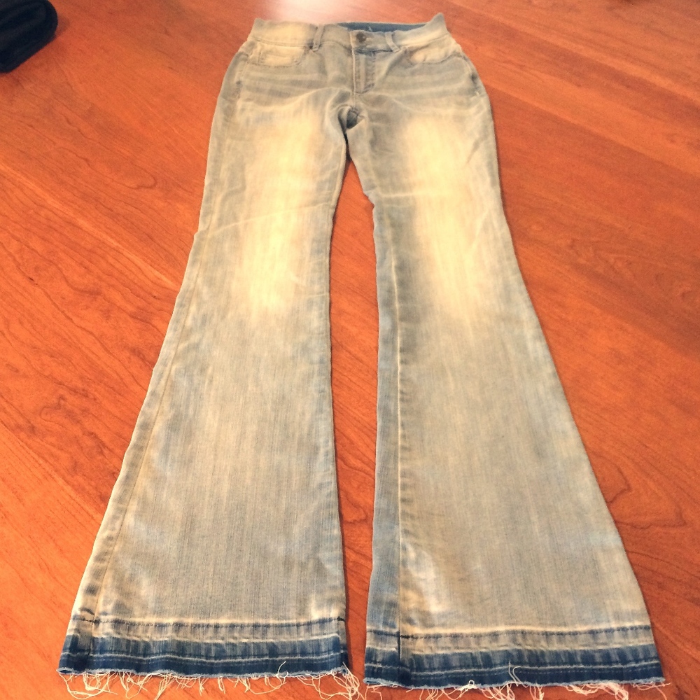 New Soho NY&Co  Sz 0 high waist flare jeans fringe