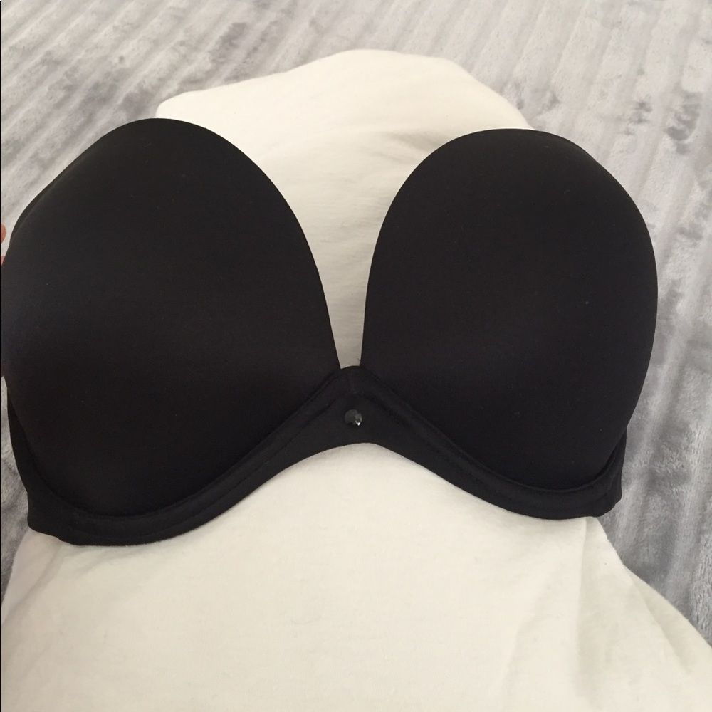 Victoria secret very sexy strapless 34DD