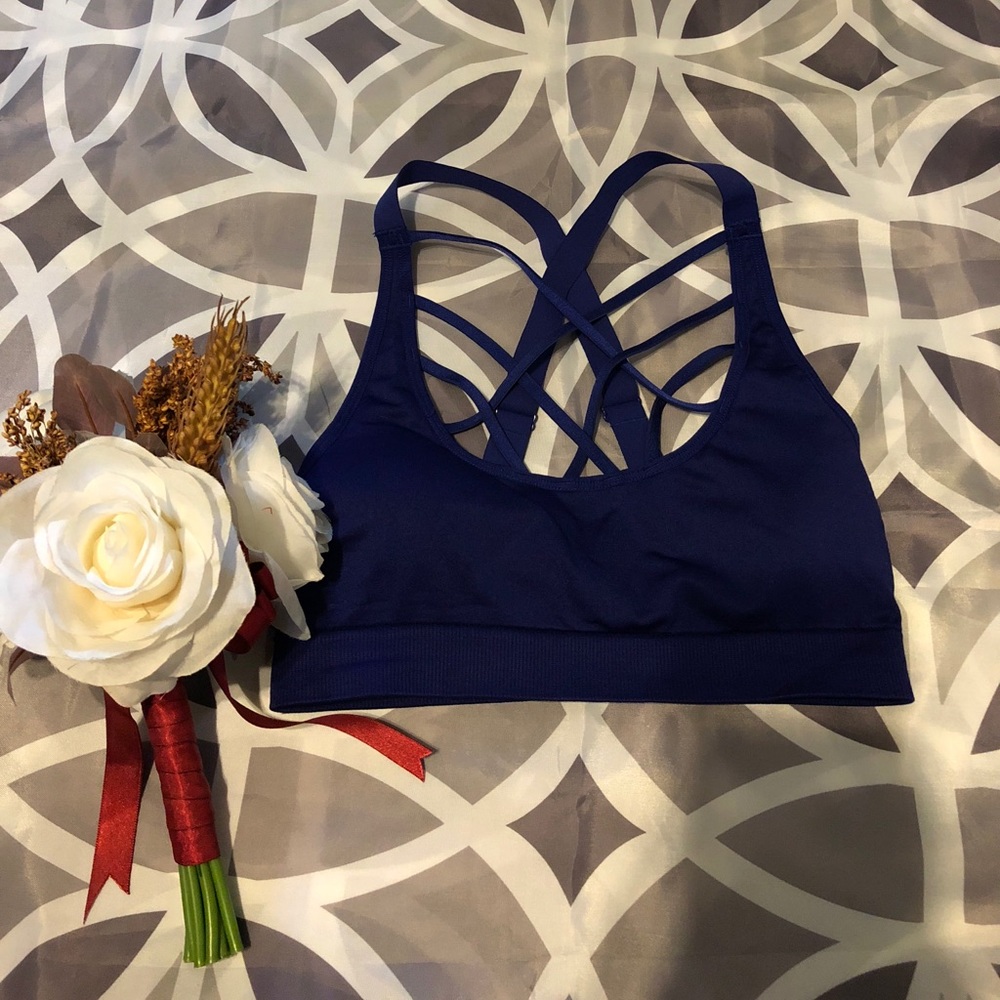 Victoria sports bra