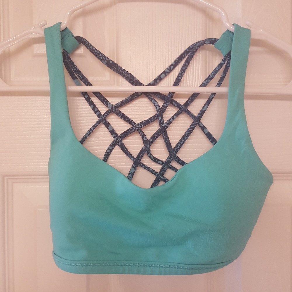 Lululemon Athletica Sports Bra Size 4