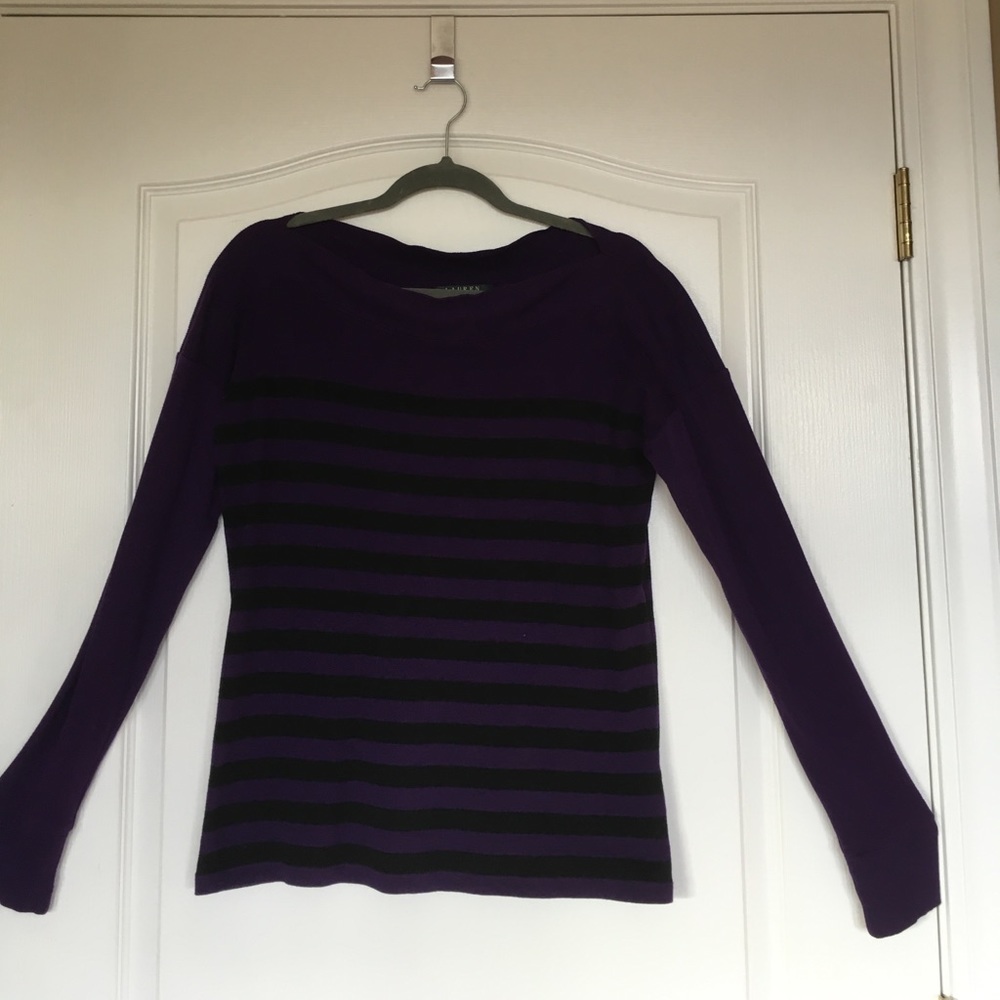 Pullover sweater