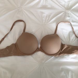 Victoria’s Secret Body by Victoria Push up, 36B