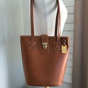 Dooney & Bourke leather purse
