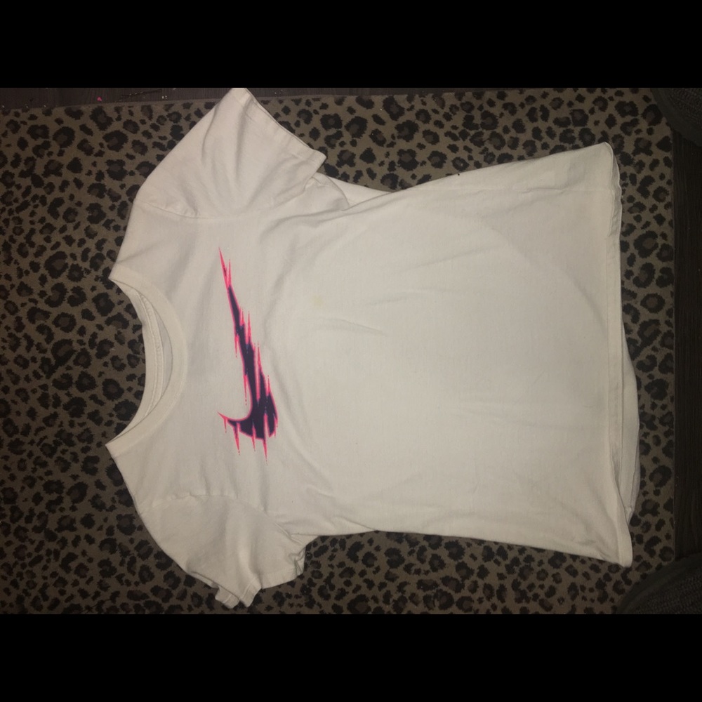 Nike Women’s T Shirt