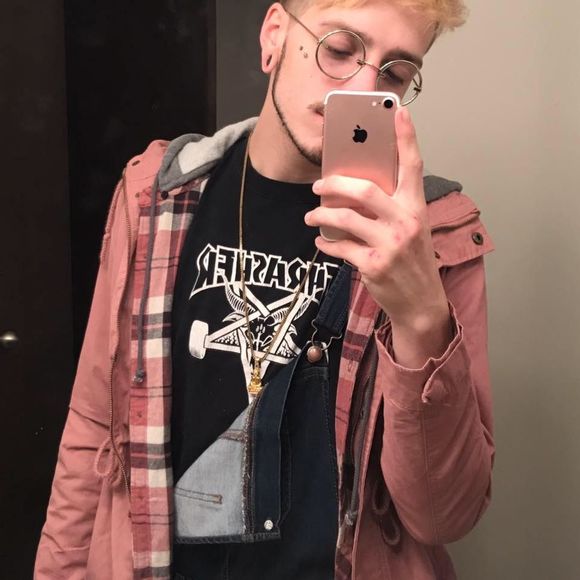 Meet your Posher, Mitchell - Picture 1 of 1