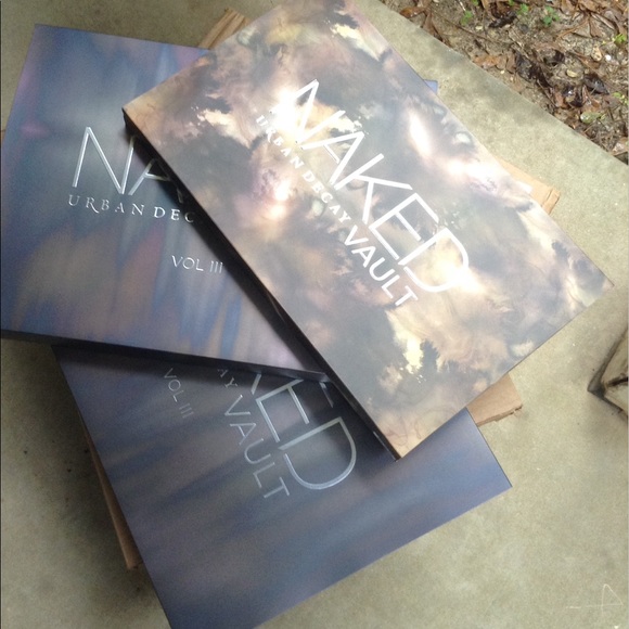 💄HP!! NWT URBAN DECAY Vault VOL II - Picture 8 of 8